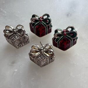 VTG gift box present holiday earrings estate silver tone red green gifts pair MJ
